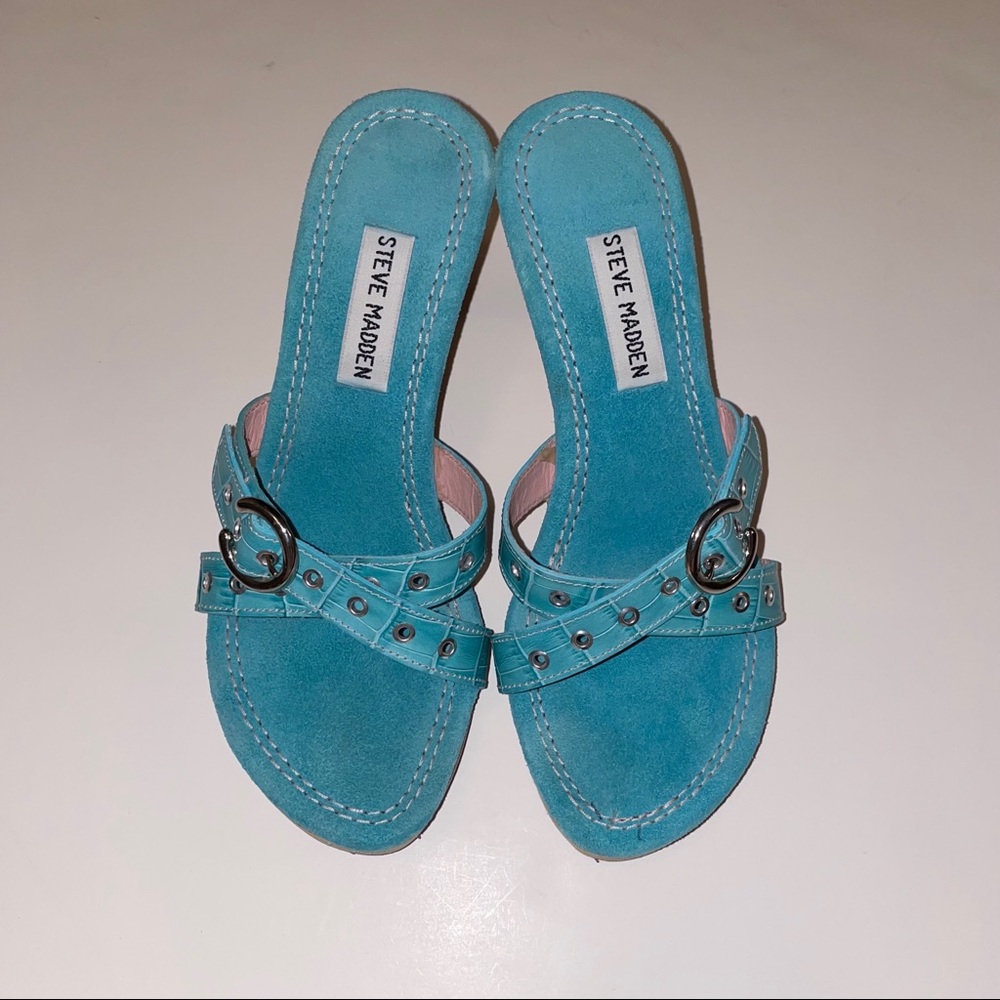 NWOT Steve Madden Teal Heels